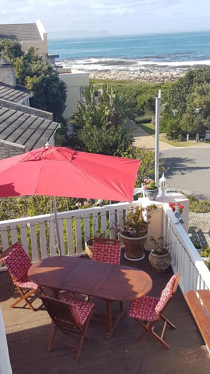 Belle Vue Guesthouse Херманус Экстерьер фото